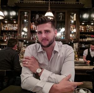 Meet your Posher, Steven